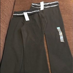 1or2 new children’s place Black yoga pants size 4